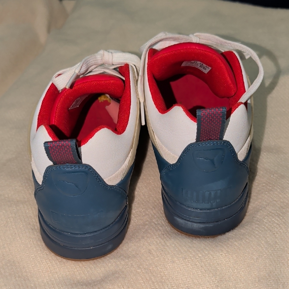 PUMA• Like New Men's Sneakers - Picture 5 of 6